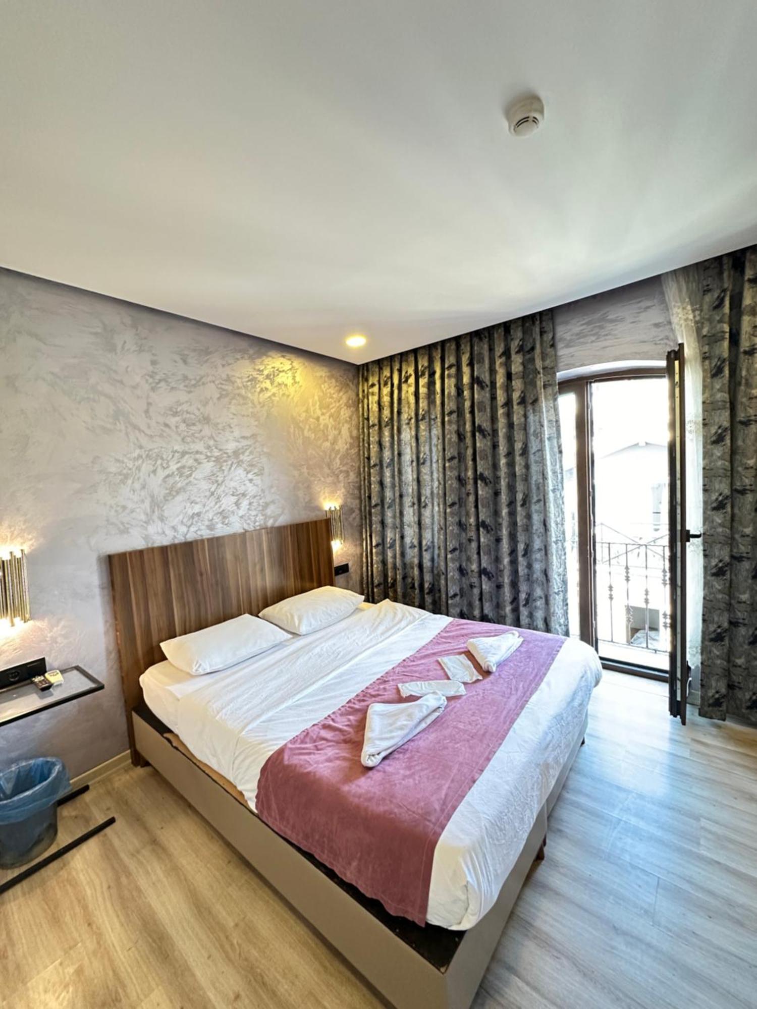 Alyon Suite Hotel Istanboel Buitenkant foto