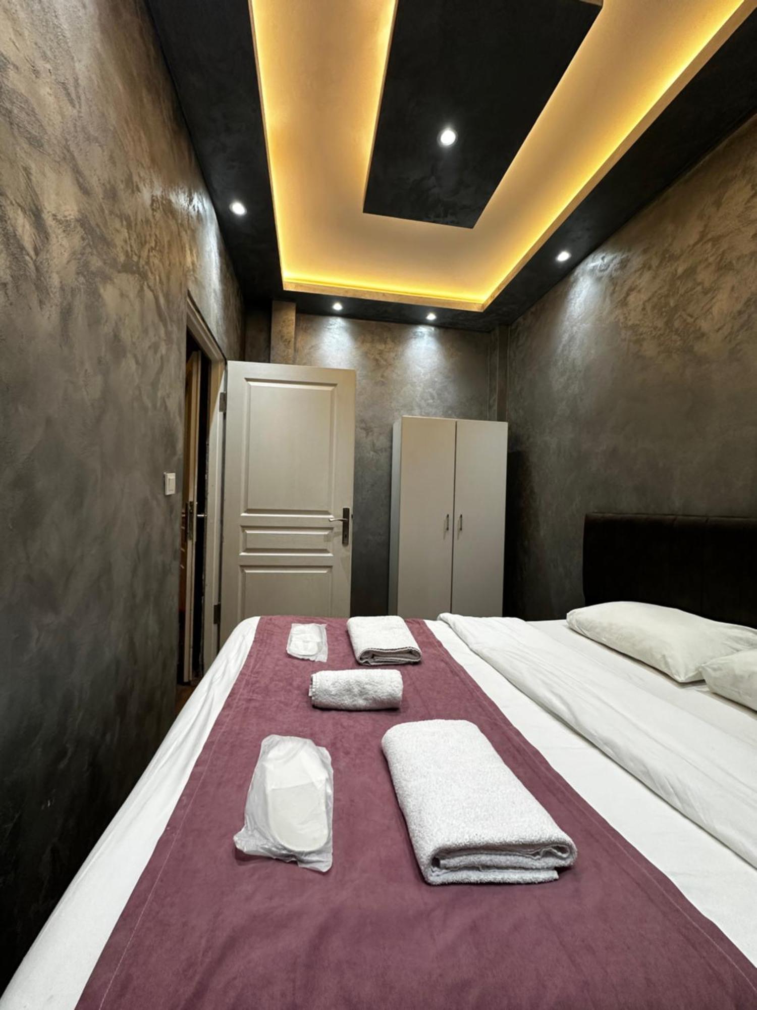 Alyon Suite Hotel Istanboel Buitenkant foto